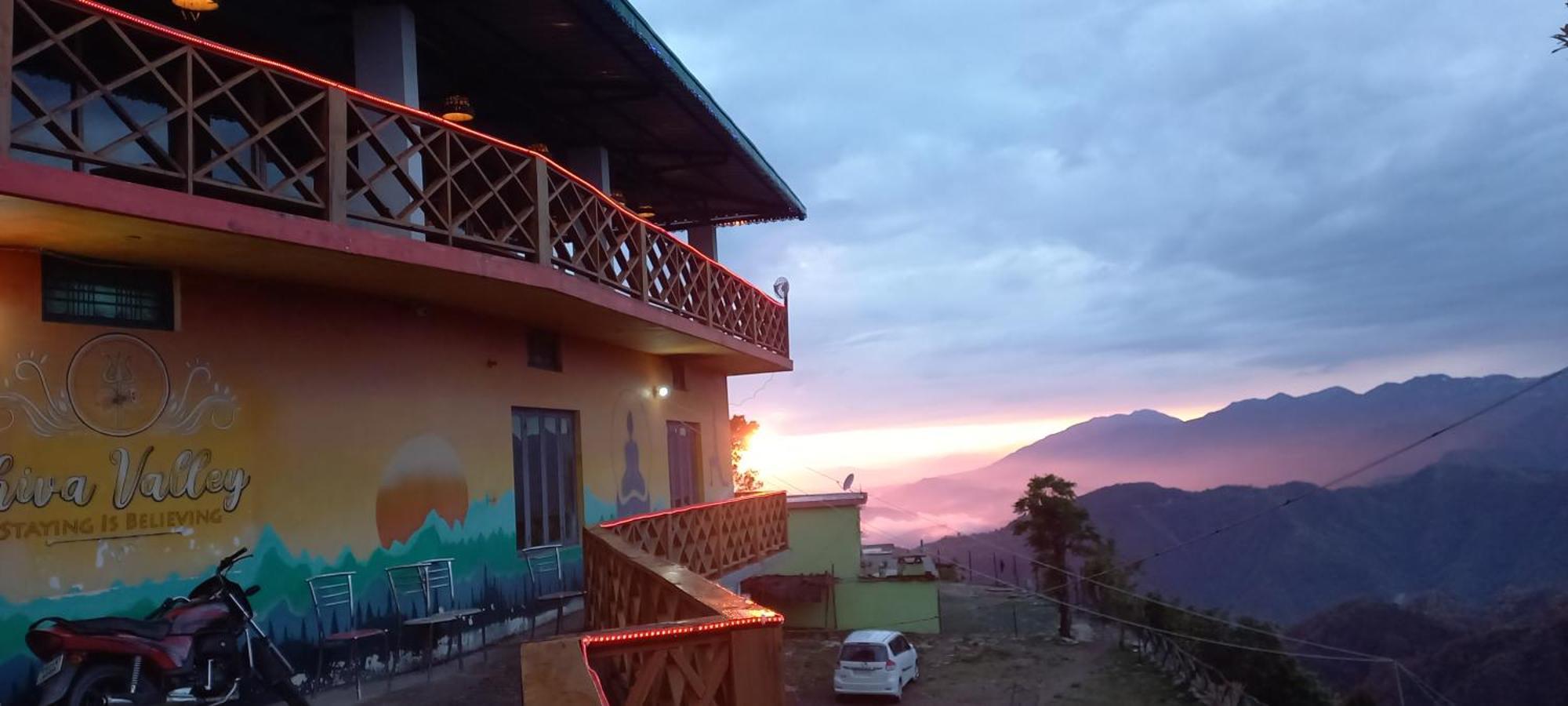 Shiva Valley Resort Kokhliyal Gaon Esterno foto