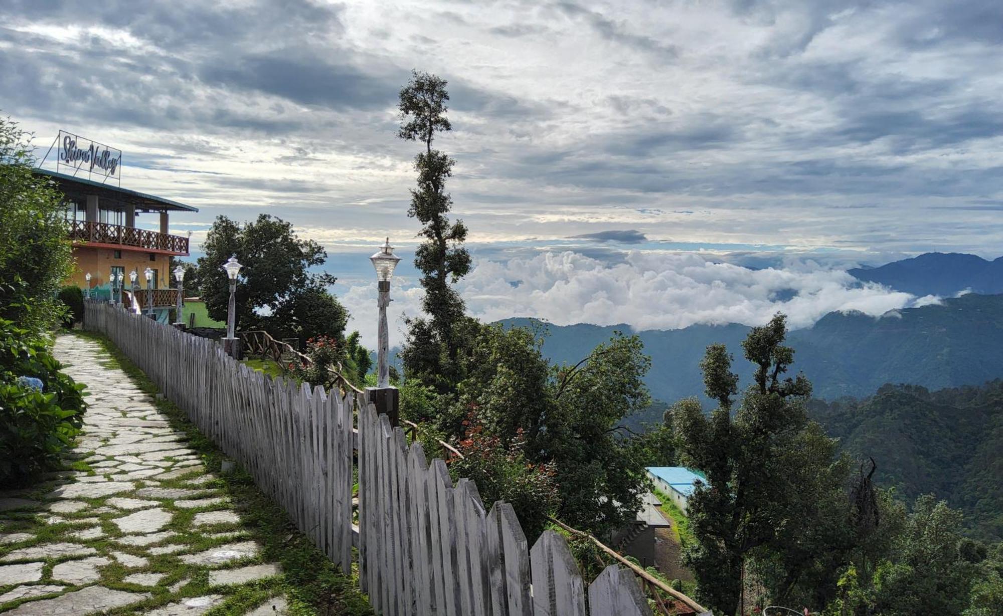 Shiva Valley Resort Kokhliyal Gaon Esterno foto
